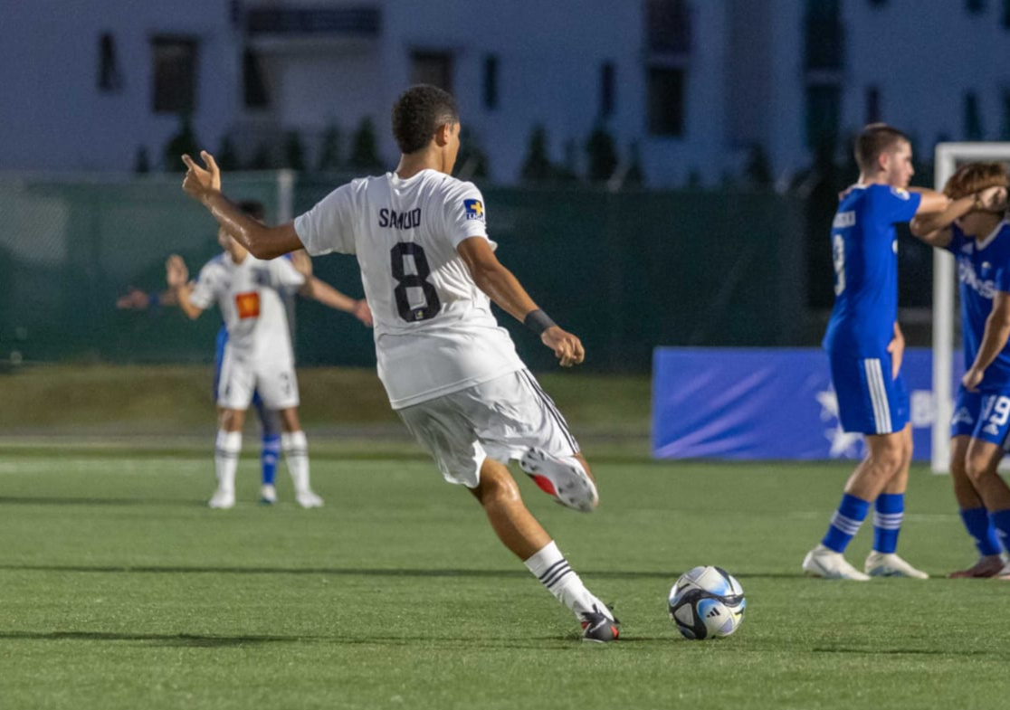 Augusto Samudio - Atleta con beca de fútbol universitaria